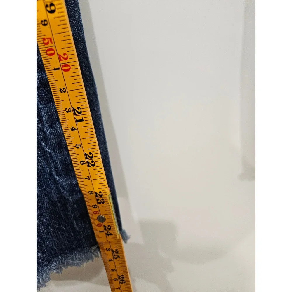 Torrid High-Rise Straight Distressed Jeans Medium Wash Raw Hem 18R‎ RN148862